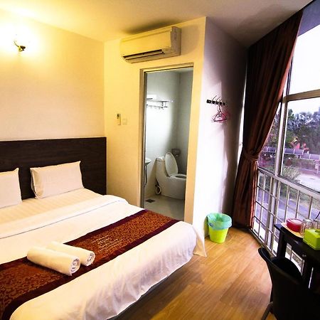 Hotel Rasah Серембан  Экстерьер фото